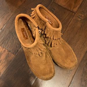 Girls Minnetonka Fringe Mocs